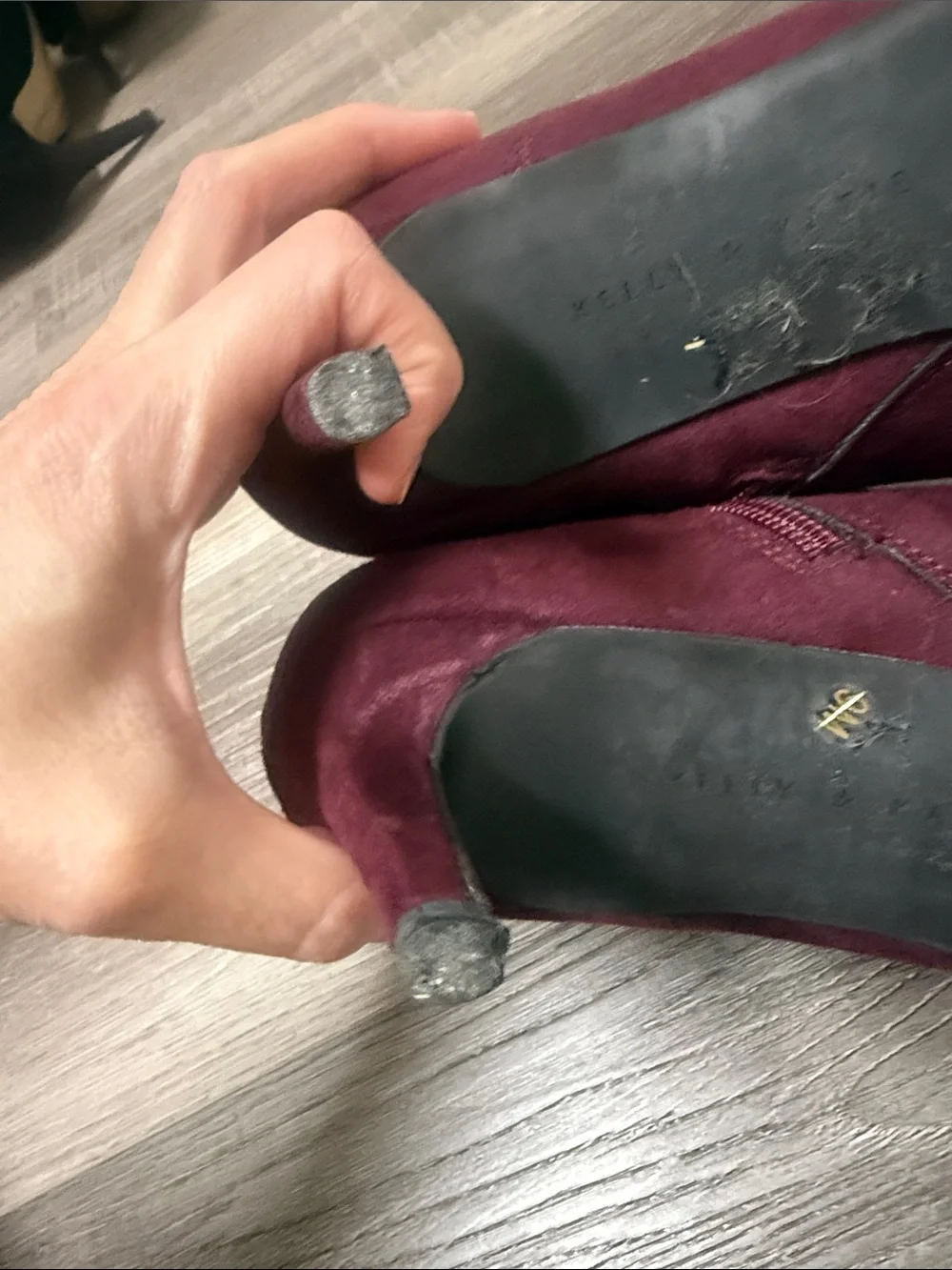 Kelly & Katie Wine Suede Pointed Ankle Booties with Side Zip 9M